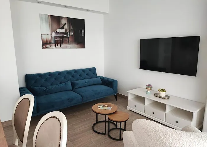 Split View 2 Bedrooms Luxury 90 M2 *