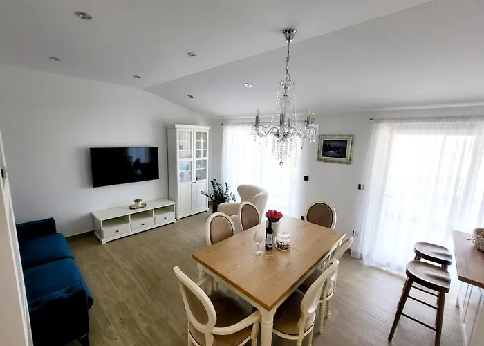 Split View 2 Bedrooms Luxury 90 M2 * Klis