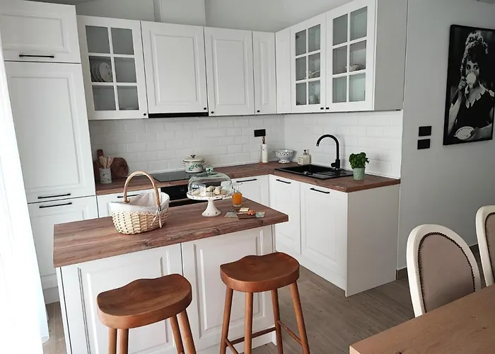 Split View 2 Bedrooms Luxury 90 M2 * Klis