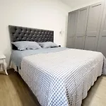 Split View 2 Bedrooms Luxury 90 M2 *