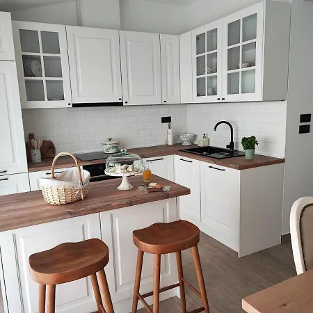 Split View 2 Bedrooms Luxury 90 M2 * Klis