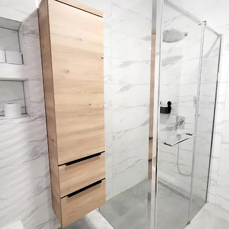 Апартаменты Split View 2 Bedrooms Luxury 90 M2