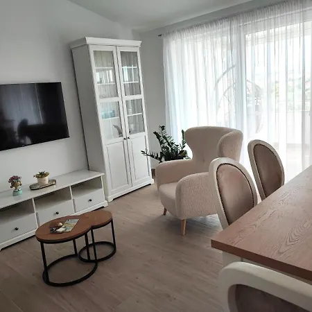 Split View 2 Bedrooms Luxury 90 M2 * Klis