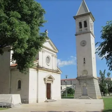 Split View 2 Bedrooms Luxury 90 M2 * Klis