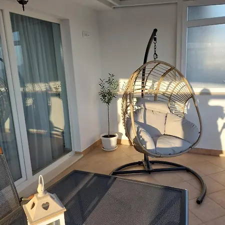 Split View 2 Bedrooms Luxury 90 M2 * Klis