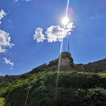 Split View 2 Bedrooms Luxury 90 M2 Apartman Klis