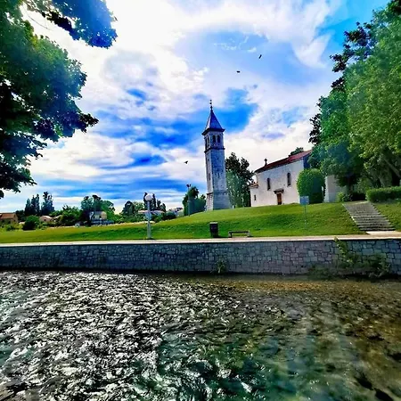 Split View 2 Bedrooms Luxury 90 M2 Apartman